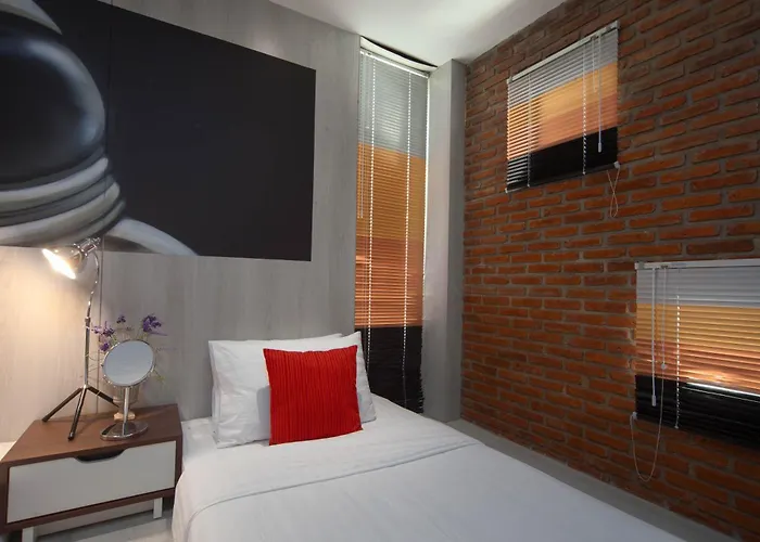 Sleep Walker Poshtel