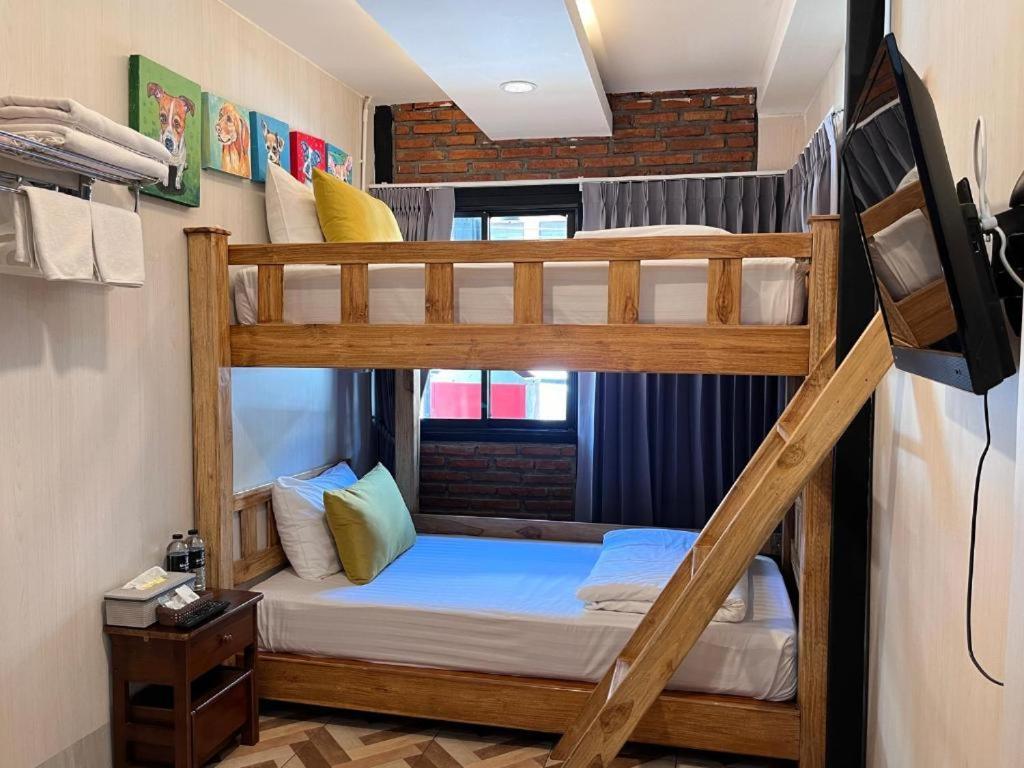 Sleep Walker Poshtel Hostel *