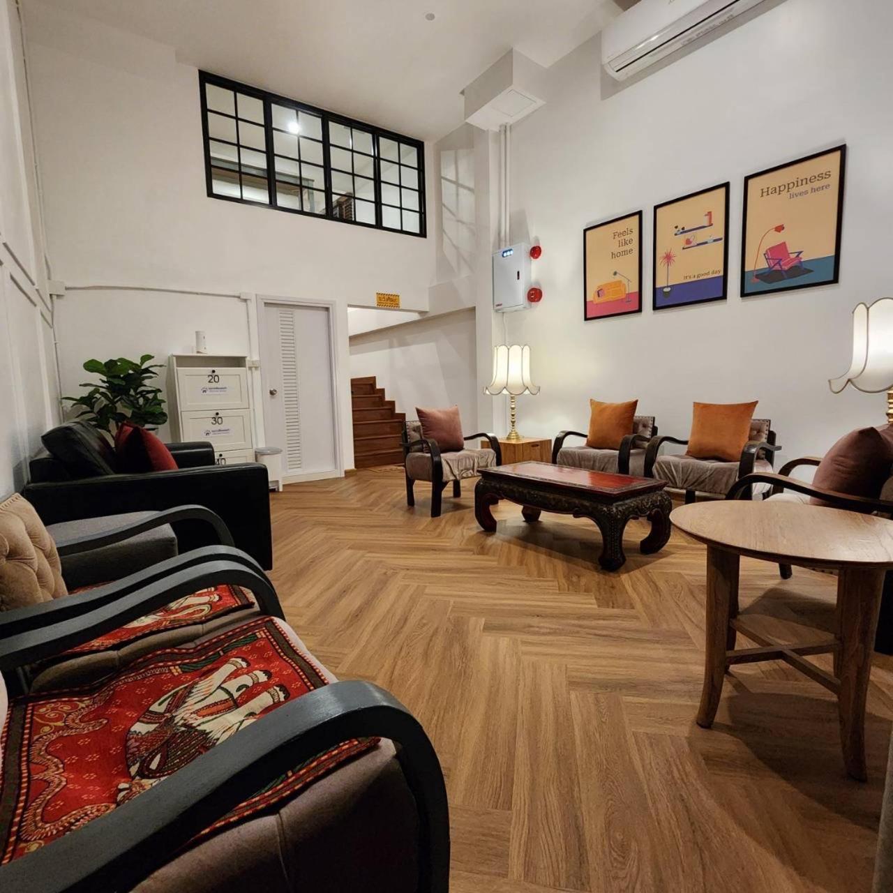 Hostal Sleep Walker Poshtel *