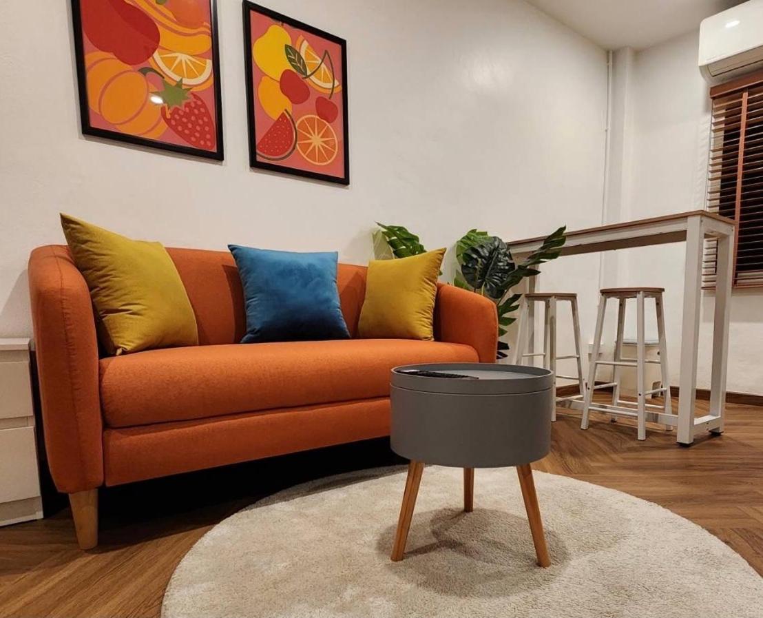 Sleep Walker Poshtel *
