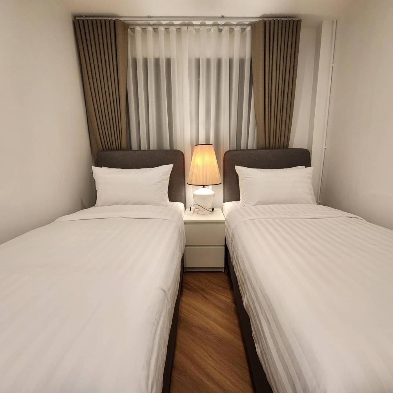 Sleep Walker Poshtel