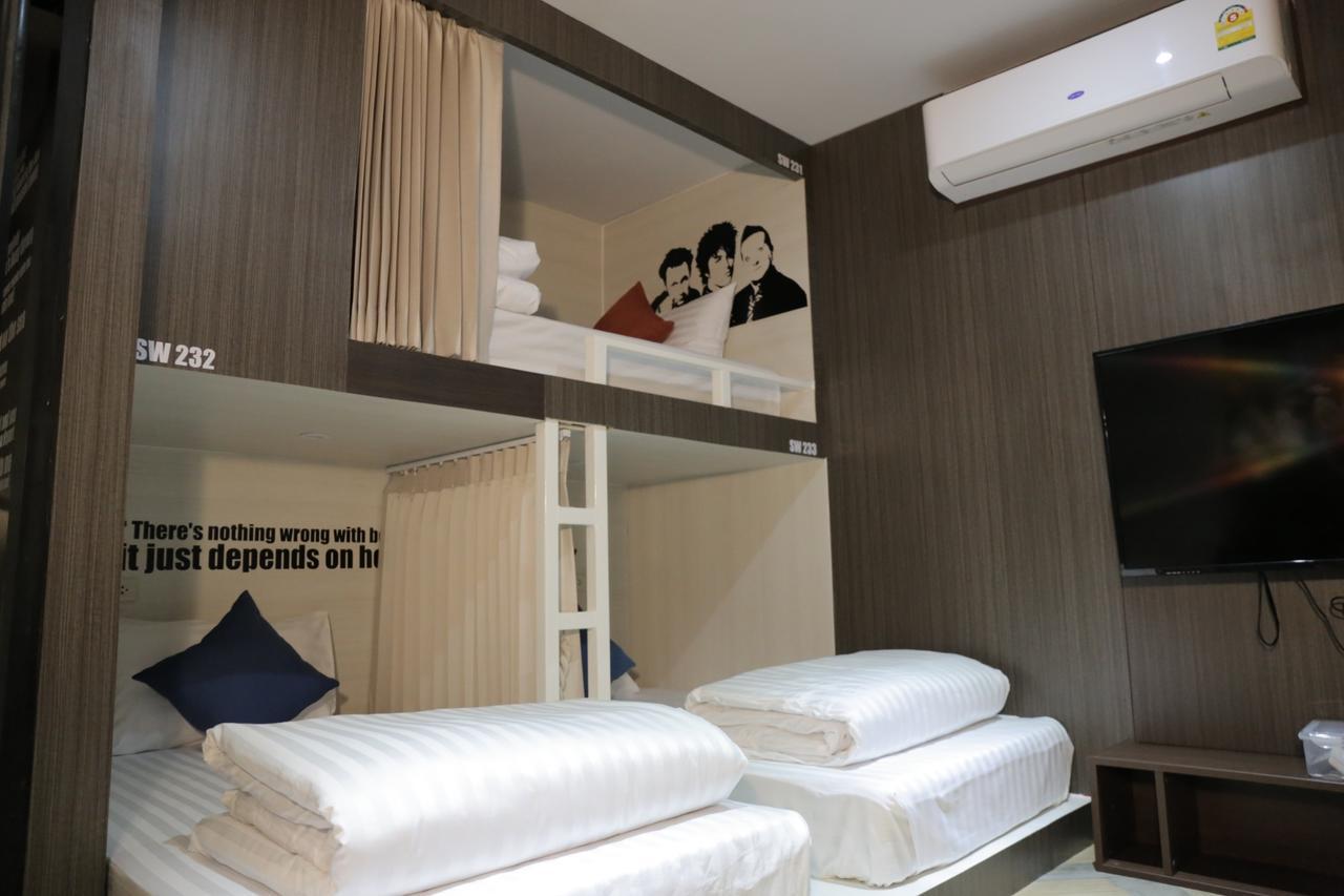 Sleep Walker Poshtel *